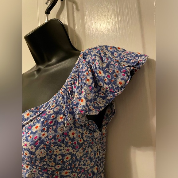 2 for $6 Babydoll, dizzy floral blouse - Picture 4 of 8